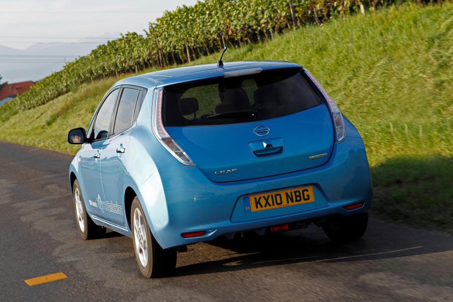  Nissan Leaf 2010 года  (фото 71 из 77)